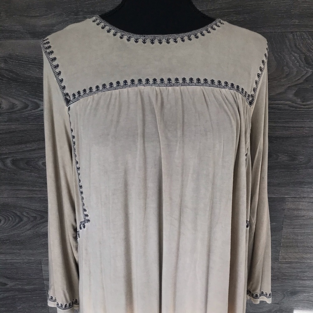 Navy Embroidered Cream/Khaki Dress